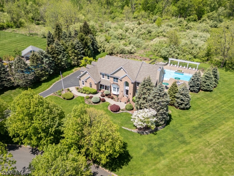 Ironia - Residential