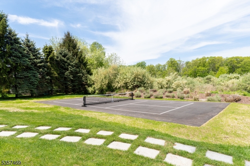 Ironia - Residential