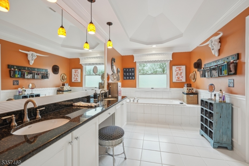 Ironia - Residential