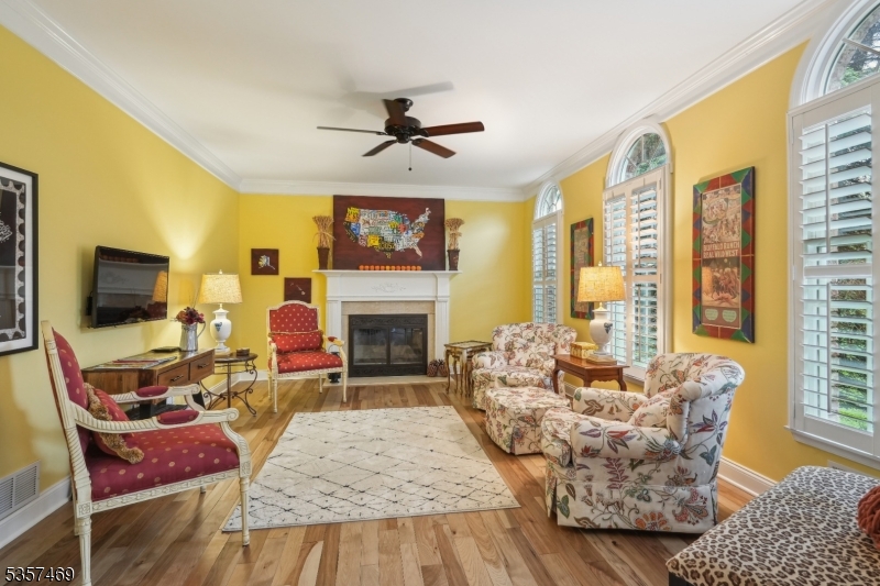 Ironia - Residential