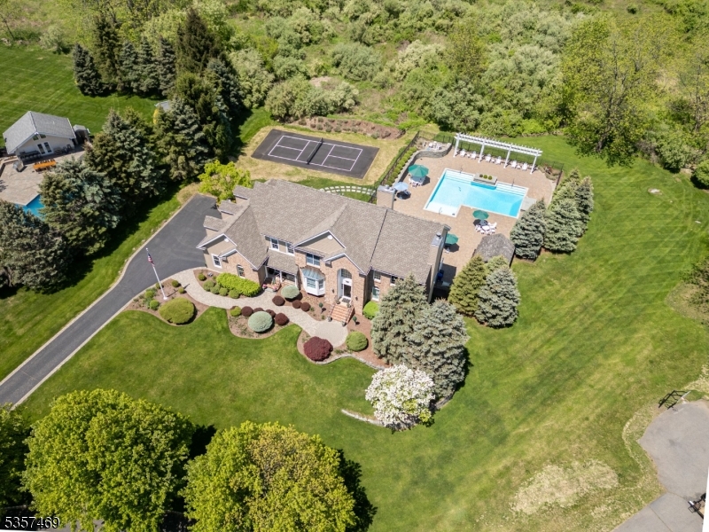 Ironia - Residential