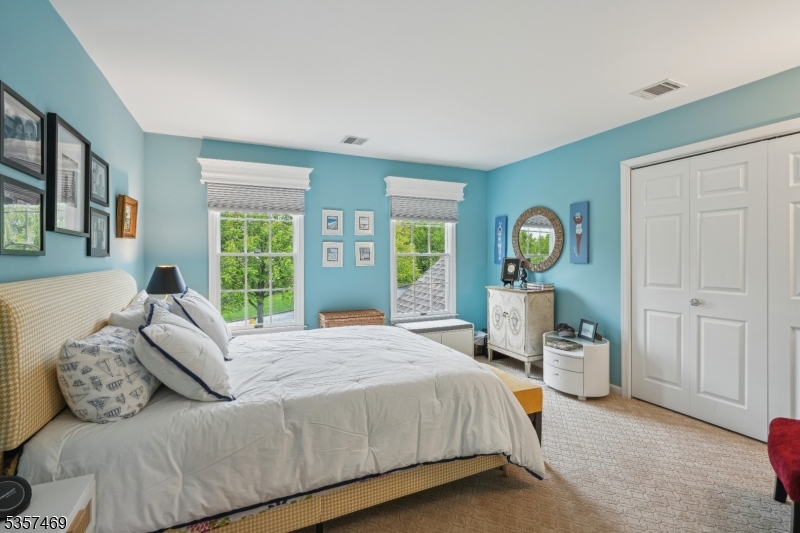 Ironia - Residential