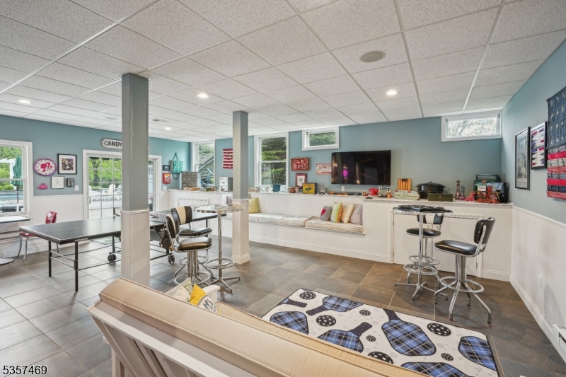 Ironia - Residential