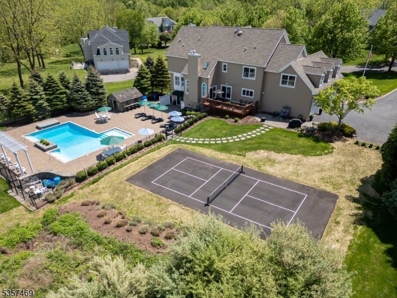 Ironia - Residential