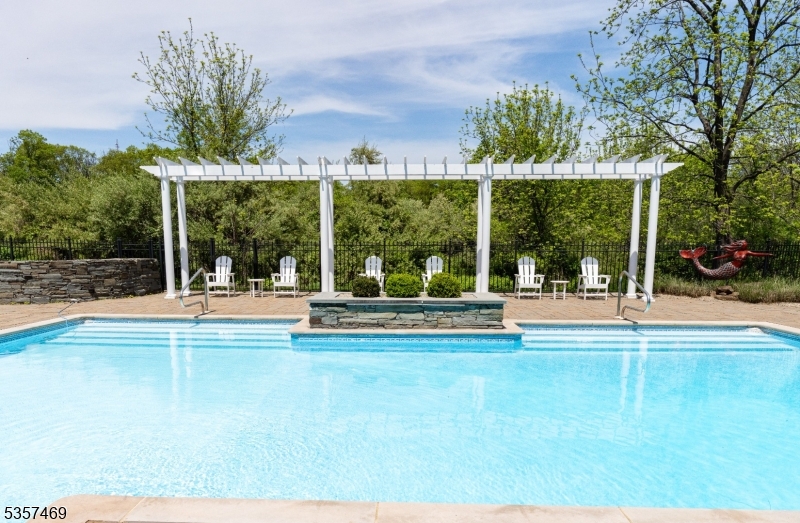 Ironia - Residential