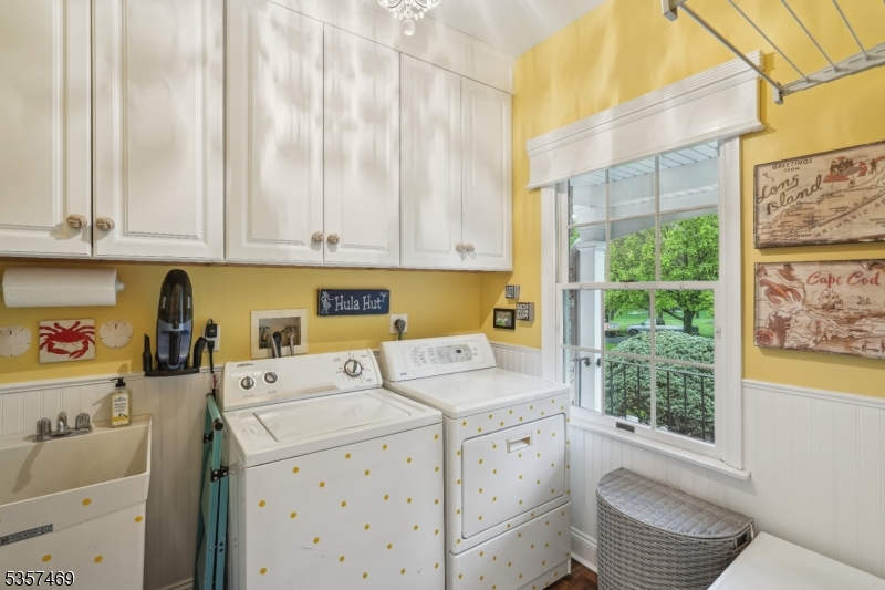 Ironia - Residential