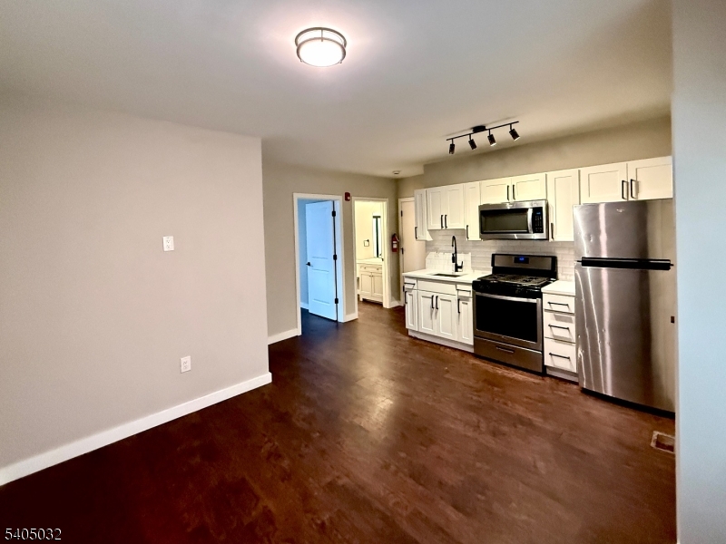 IN TOWN - Residential Lease