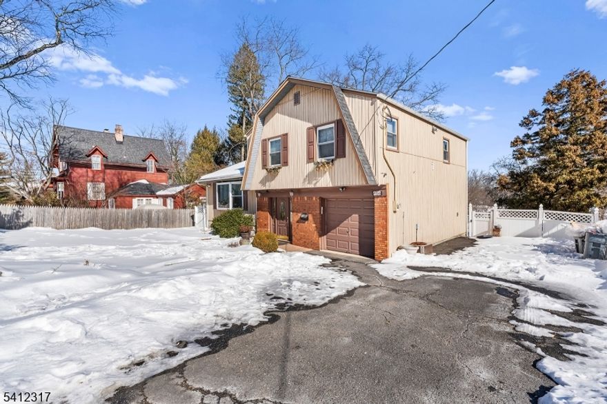 Welcome to this Bi Level 3 Bedrooms with a Master suite. Home offers abundant natural light and charming appeal. A Great and Spacious above ground pool, a lovely patio area to enjoy your outdoor activities. A newly renovated kitchen. Few minute walk to bus transportation to NY. Easy Access to major highways. Prime Location.