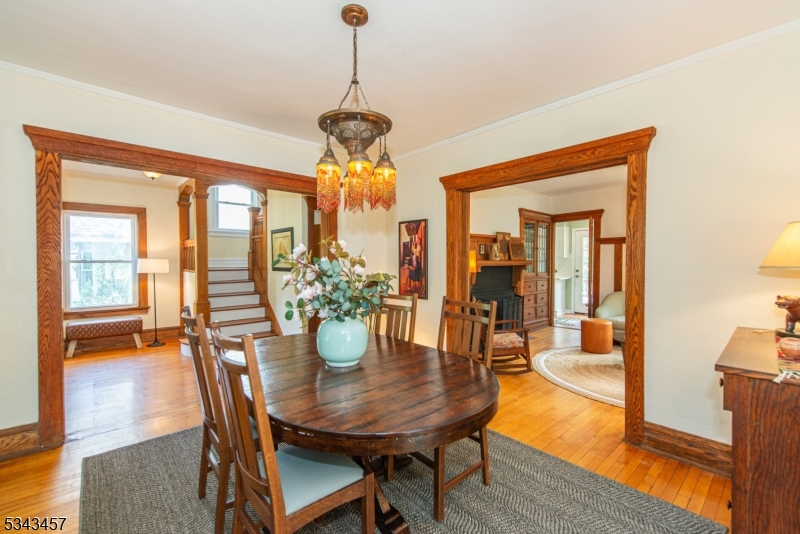 77 Edgemont Rd