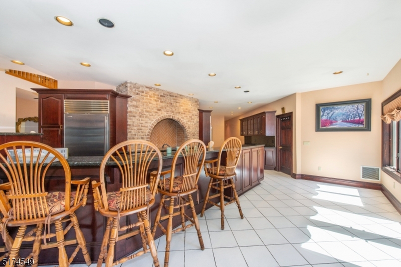 FOX HOLLOW - Residential