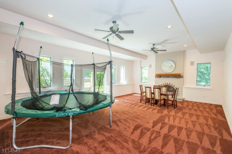 FOX HOLLOW - Residential