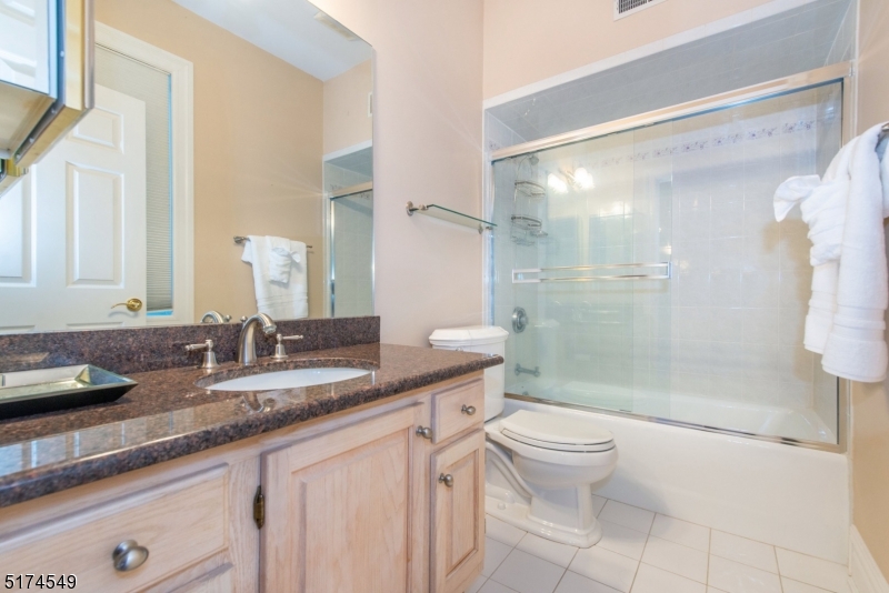 FOX HOLLOW - Residential