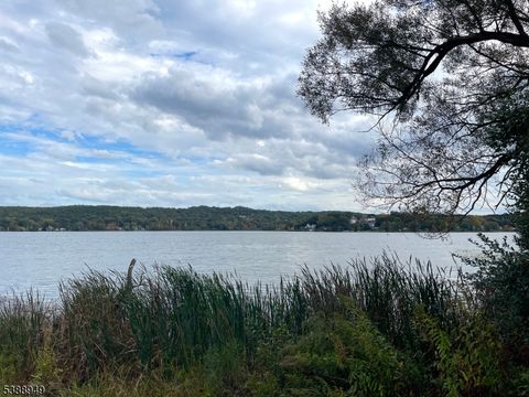 7 Walton Street, Stanhope Boro, NJ 07874 - #: 3991491