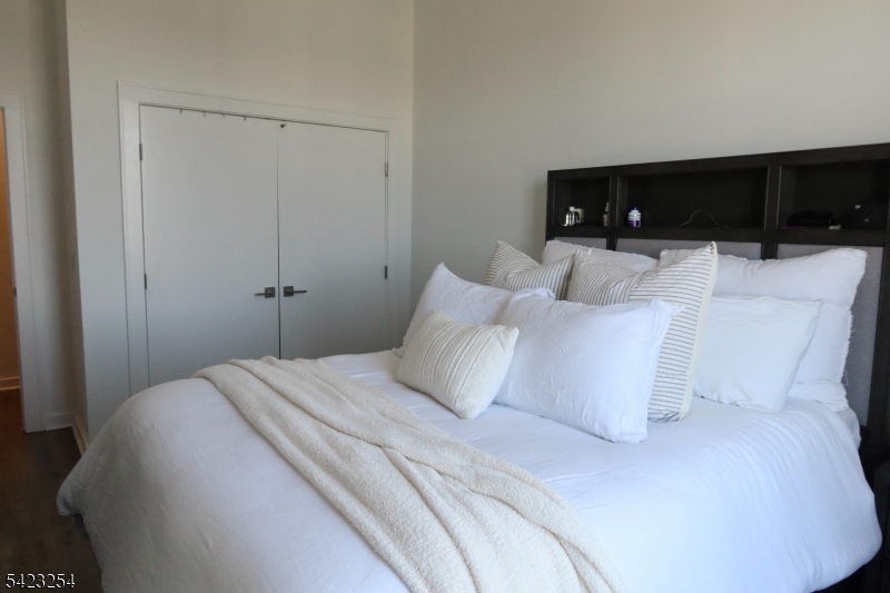 Skyview - Residential