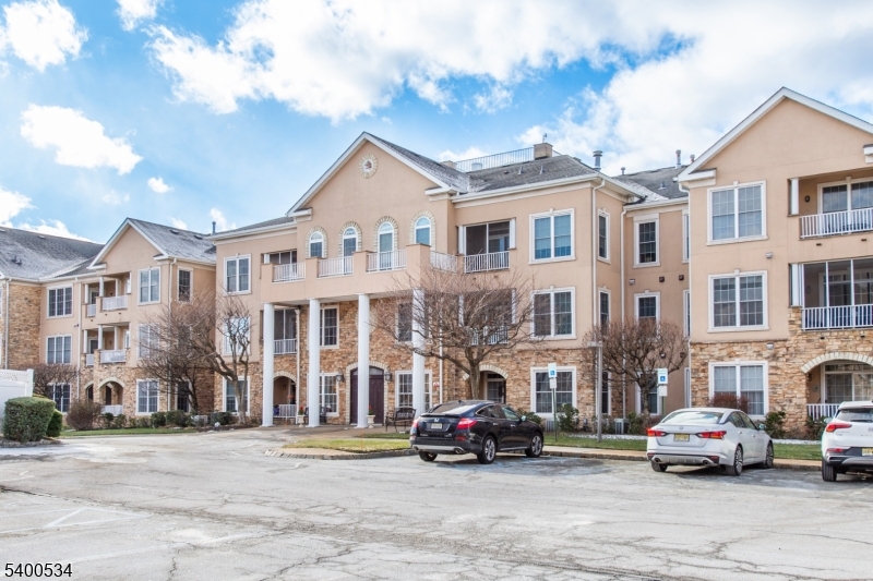 Fox Hills - Residential