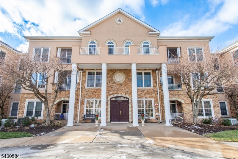 Fox Hills - Residential