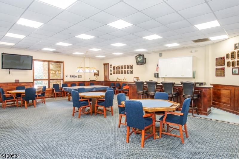 Fox Hills - Residential