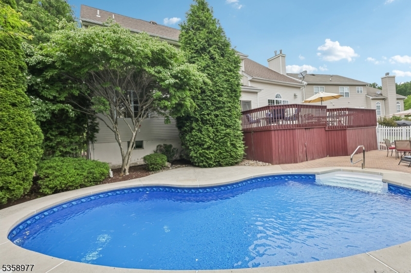 Franklin Twp., New Jersey 08540, United States, 4 Bedrooms Bedrooms, ,4 BathroomsBathrooms,Residential,Active,161870