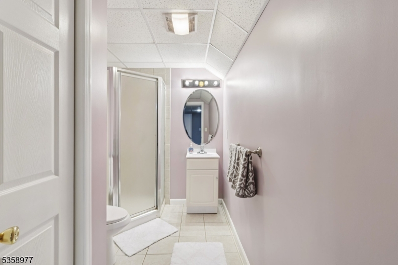 Franklin Twp., New Jersey 08540, United States, 4 Bedrooms Bedrooms, ,4 BathroomsBathrooms,Residential,Active,161870