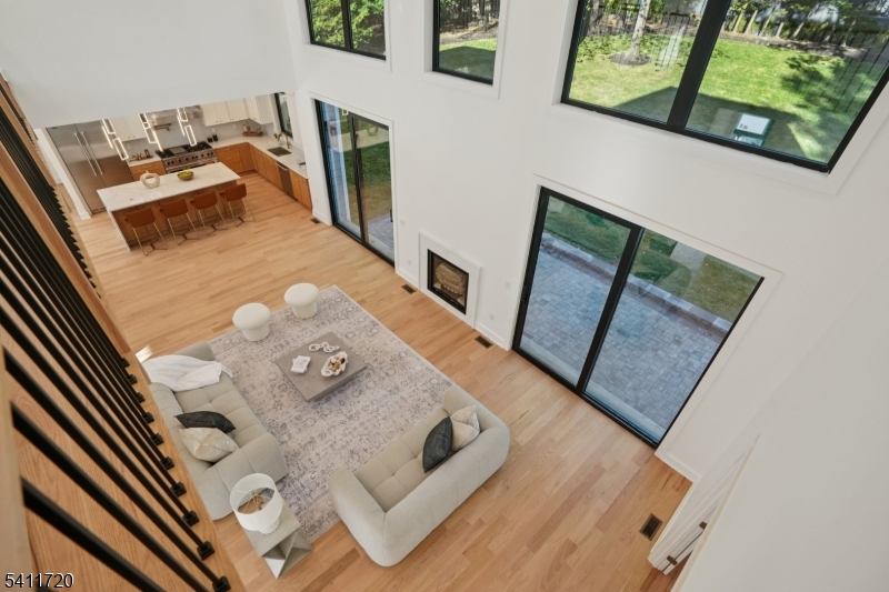 CHESTNUT HILL - Residential