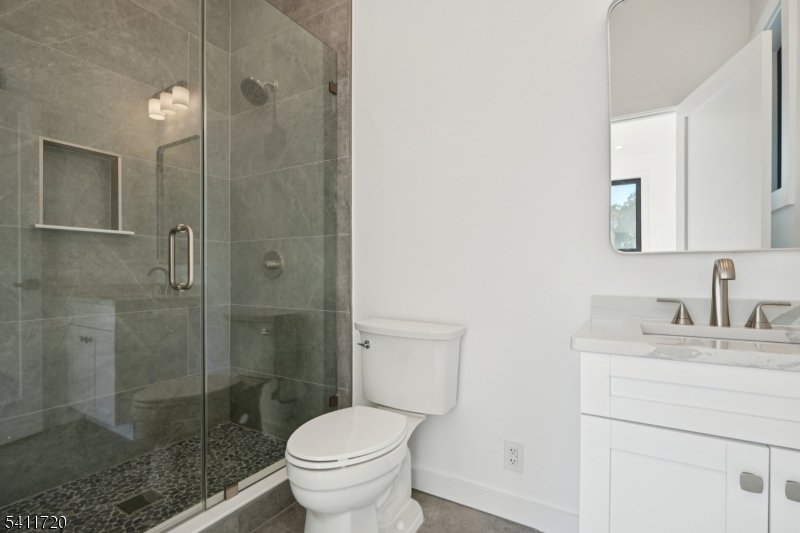 CHESTNUT HILL - Residential