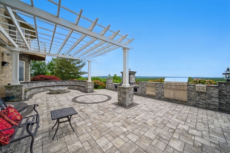 Rock Ridge Estates - Residential