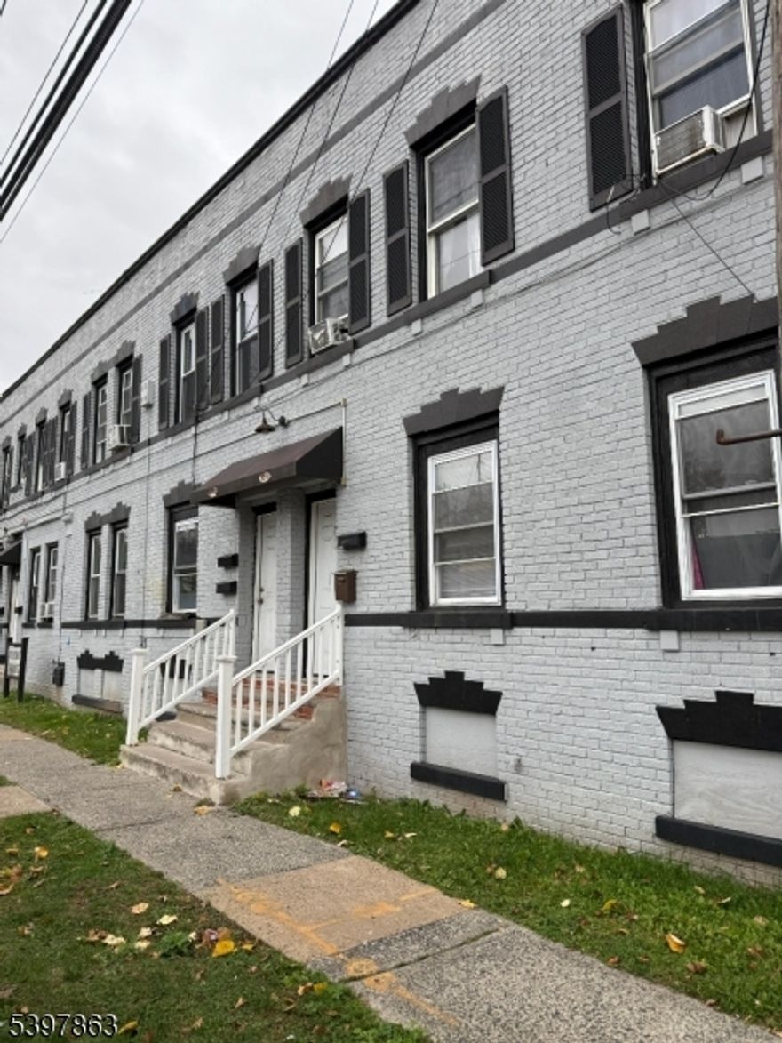 Spacious 2-bed, 1.5-bath unit offering comfortable living, bright rooms, and a functional layout. Located in a convenient Plainfield neighborhood close to shops, parks, schools, and major transportation, making everyday living easy and accessible.