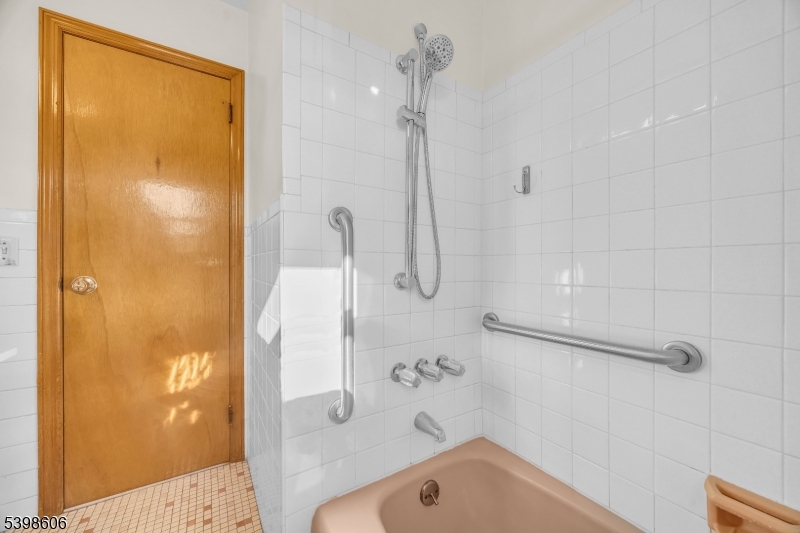 WESTON - not in flood zone - Residential