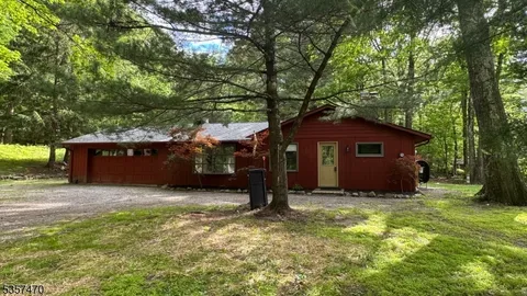 10 Deerpath Rd, Lebanon Twp., NJ 07830 - MLS#: 3963939