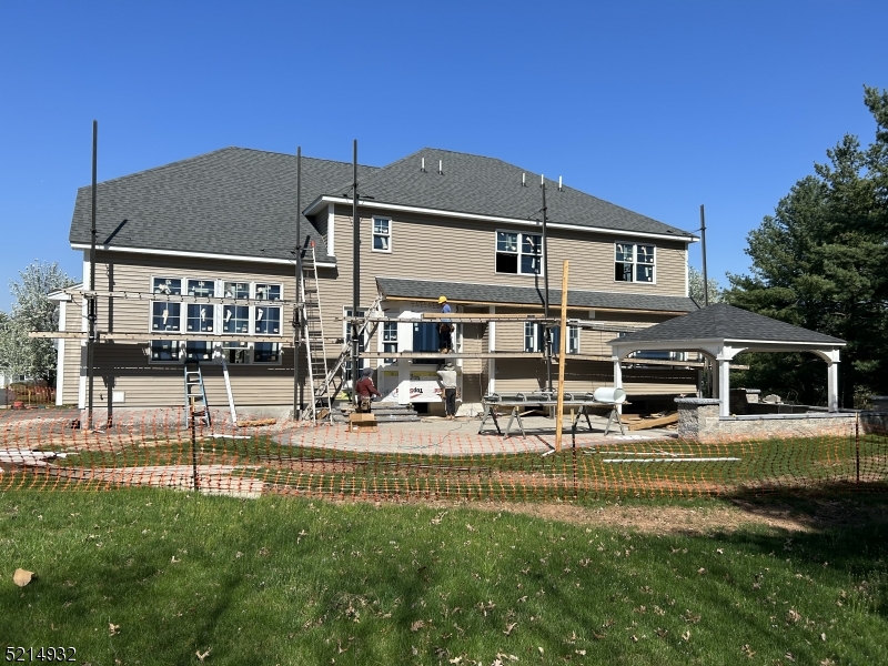 LOGAN FARMS - Residential