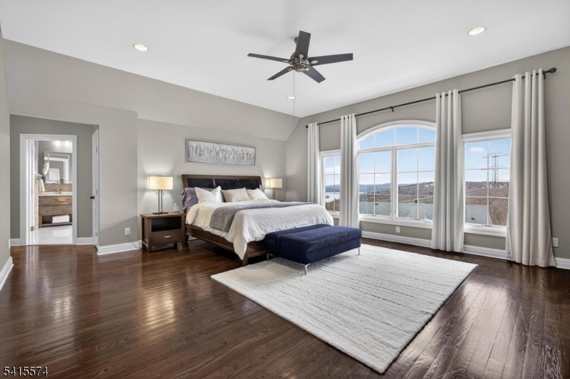 STONE HEDGE MANOR - Residential