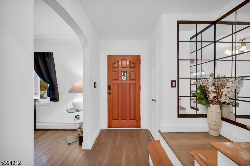 Union Twp., New Jersey 07083, United States, 4 Bedrooms Bedrooms, ,2 BathroomsBathrooms,Residential,Active,235899