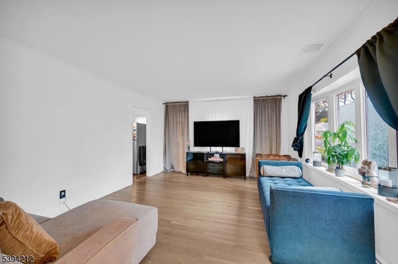 Union Twp., New Jersey 07083, United States, 4 Bedrooms Bedrooms, ,2 BathroomsBathrooms,Residential,Active,235899