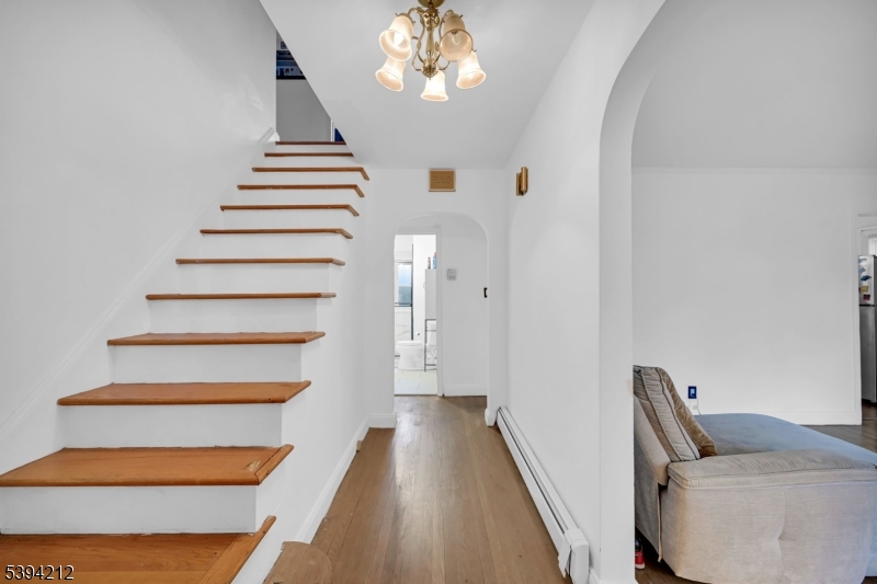 Union Twp., New Jersey 07083, United States, 4 Bedrooms Bedrooms, ,2 BathroomsBathrooms,Residential,Active,235899