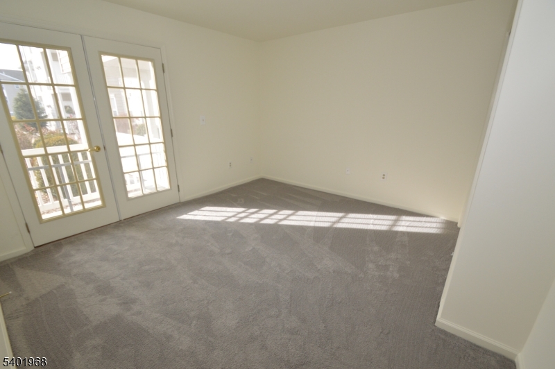 Kings View on the Pond - Residential Lease