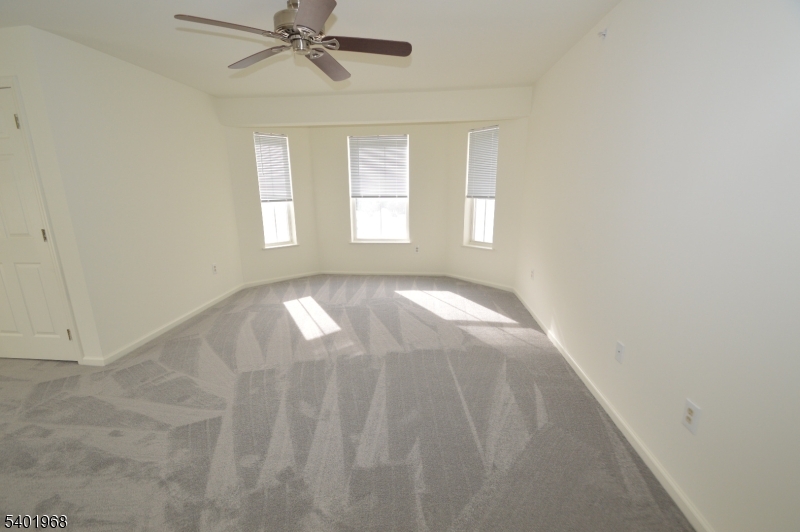 Kings View on the Pond - Residential Lease