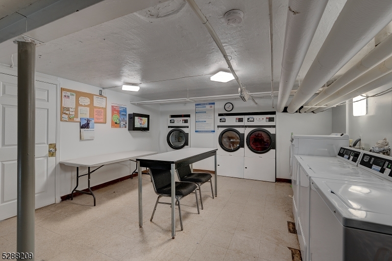 ARDLEIGH MEWS - Residential Lease