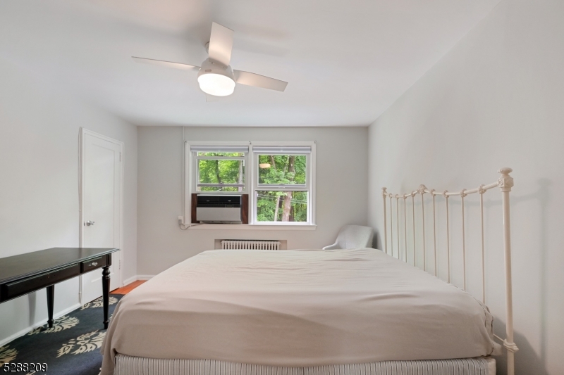 ARDLEIGH MEWS - Residential Lease