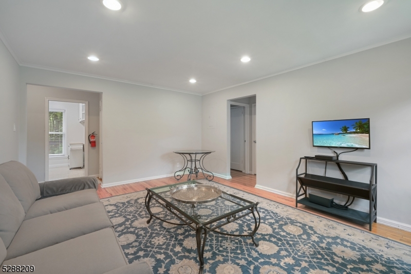 ARDLEIGH MEWS - Residential Lease