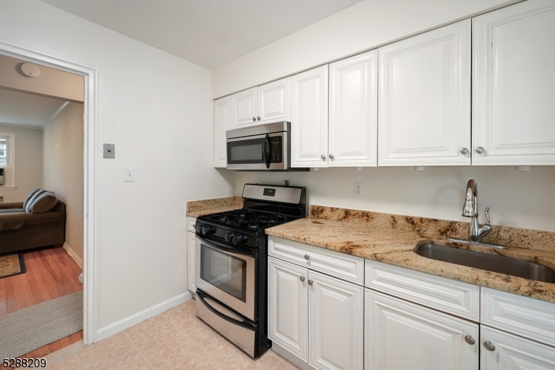 ARDLEIGH MEWS - Residential Lease