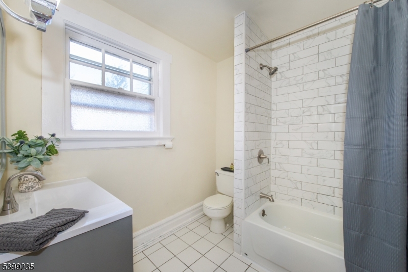 Downtown - Residential Income