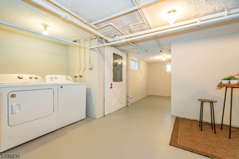 Downtown - Residential Income