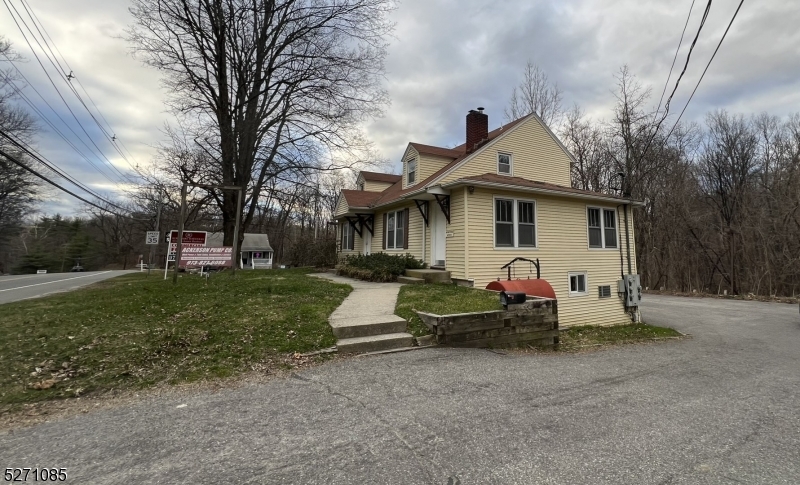 Hardyston Twp., New Jersey 07419, United States, ,Commercial,Pending,62705