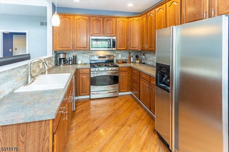 Greenwich Chase - Residential