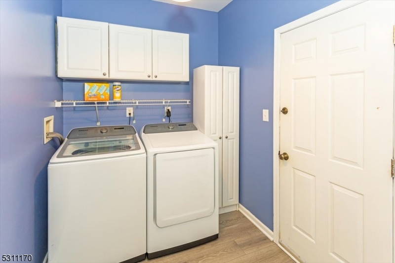 Greenwich Chase - Residential