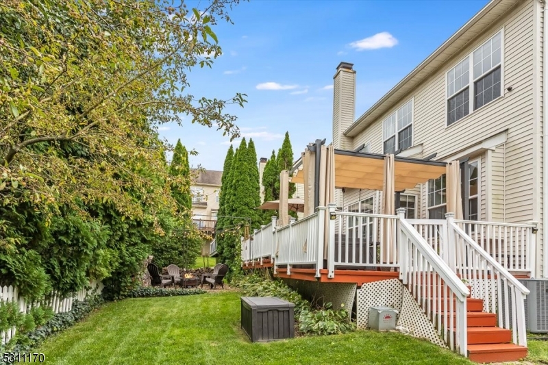 Greenwich Chase - Residential