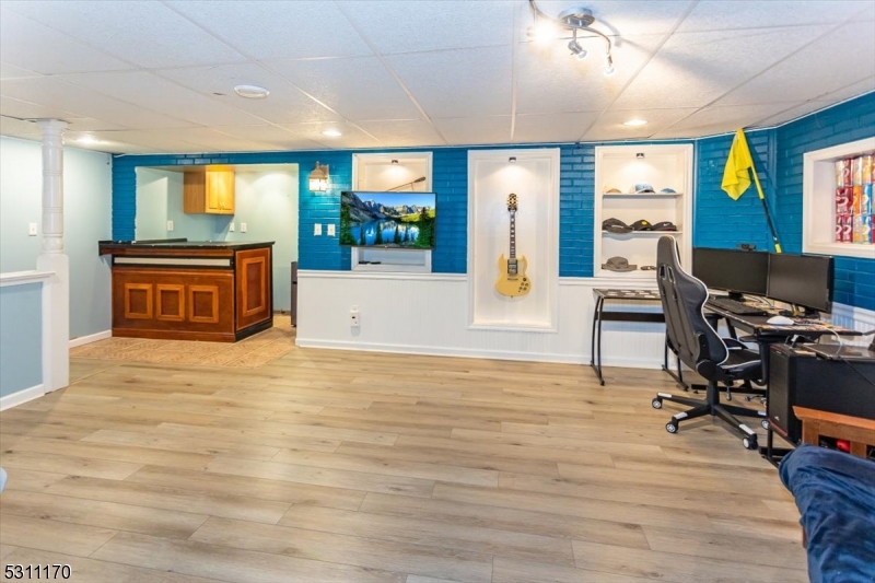 Greenwich Chase - Residential