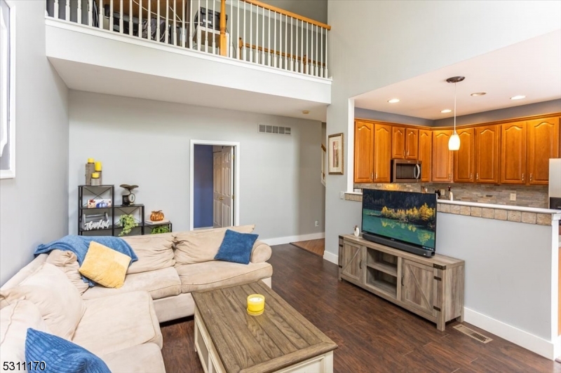 Greenwich Chase - Residential