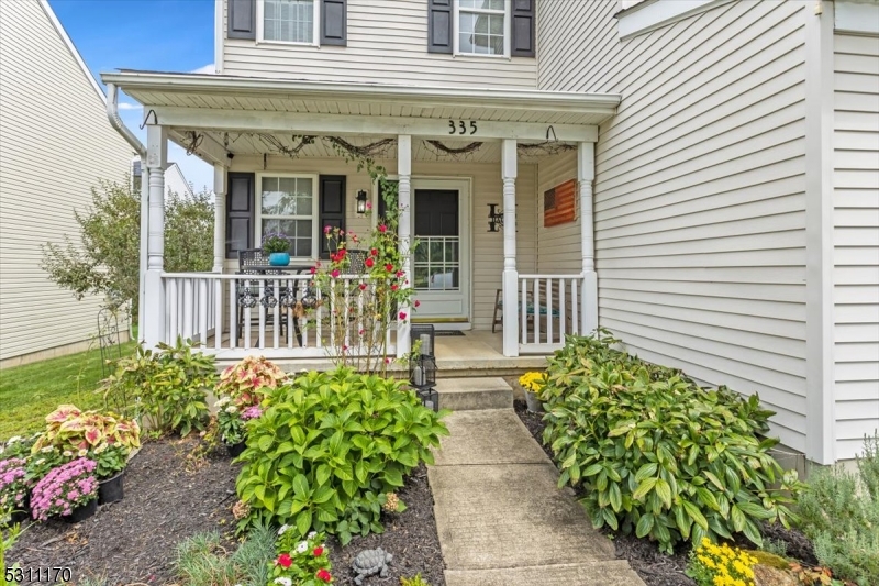 Greenwich Chase - Residential