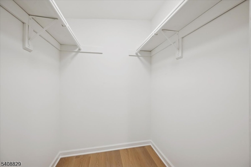 Roosevelt Commons - Bldg E - Residential Lease